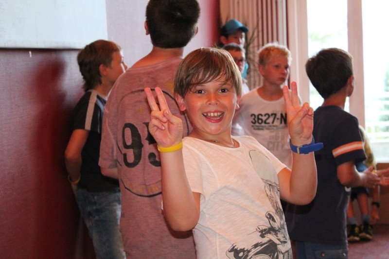 Village Camps International Summer Camp Leysin, Switzerland 2025-08-09 https://www.villagecamps.com/journals_admin/images/698-34-yellowevening (61).jpg